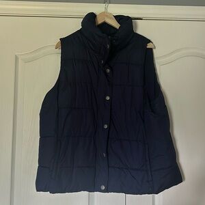 Old navy puffer vest, navy, size XXL